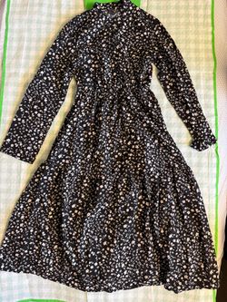 NEW Floral Print Long Sleeve Midi Dress - Size S