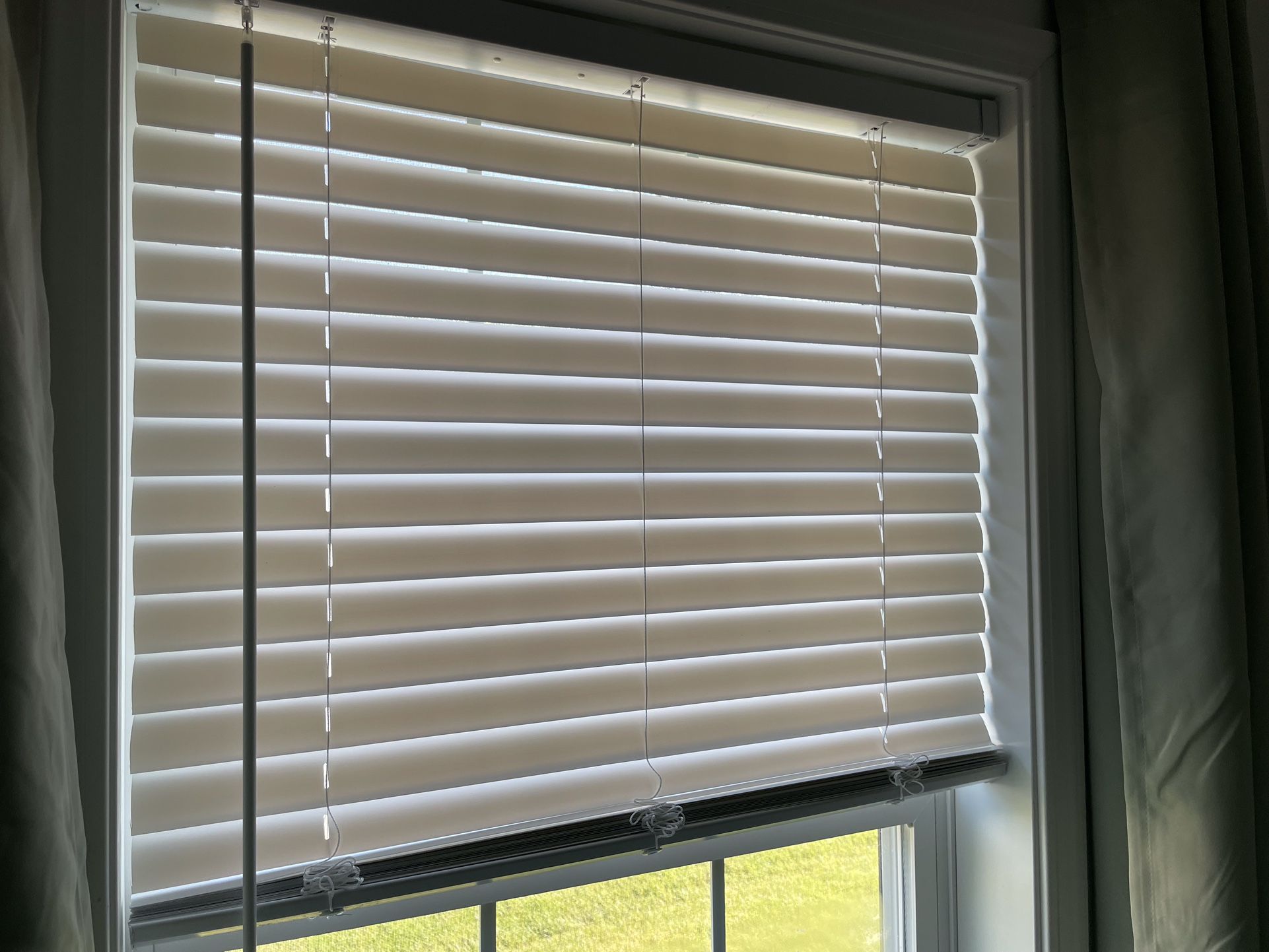White Blinds