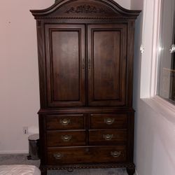 Gorgeous Kincaid Wood Armoire 