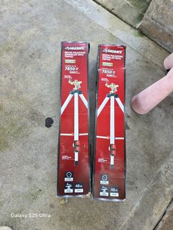 Husky Brass Pulsating Sprinkler with TrÃpode Like New $20 EACH One Price FIRM/ SEMINUEVA PRECIO FIRME Cada Una $20