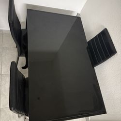 Kitchen Table And Chairs 