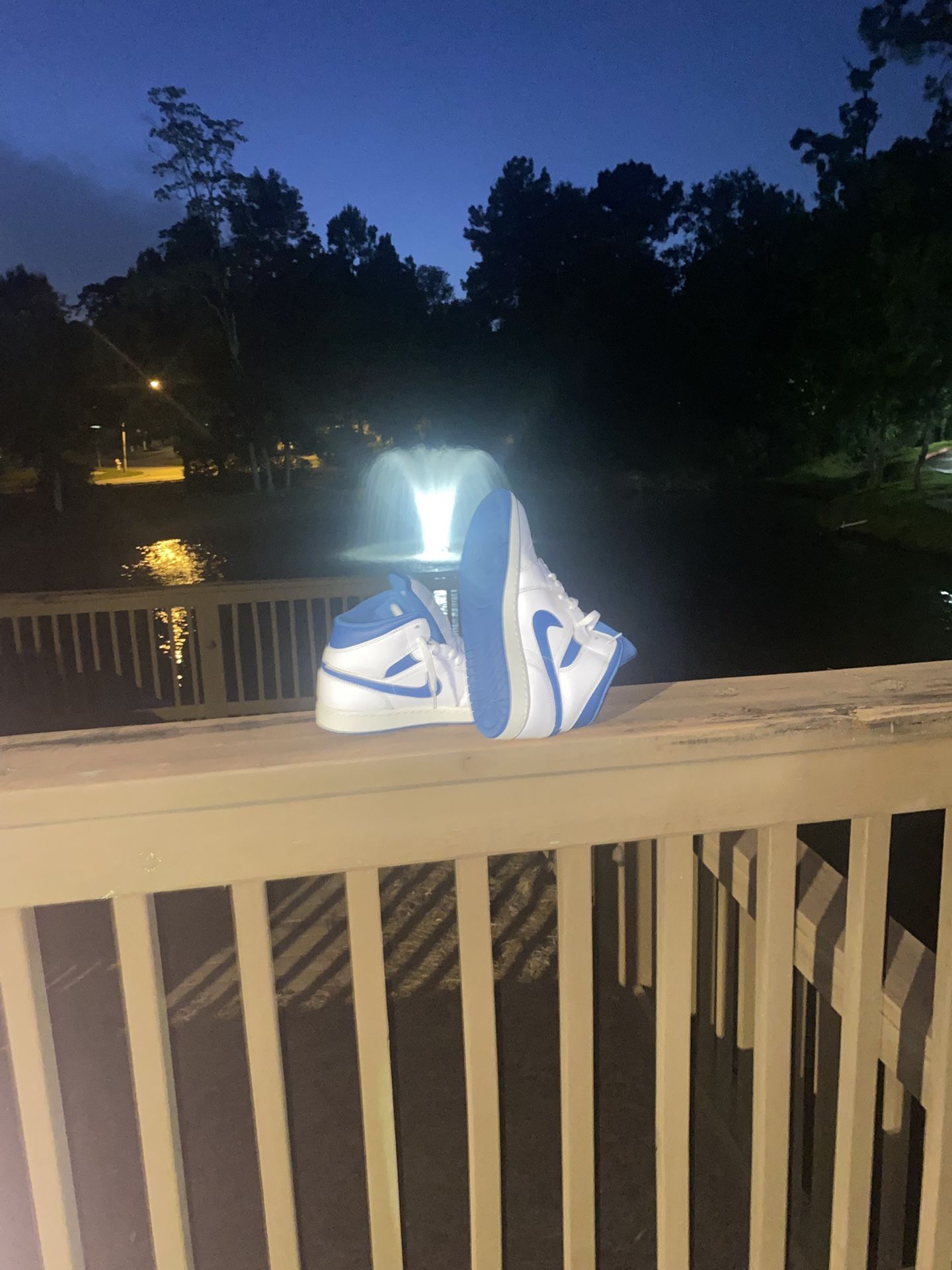 Jordan 1 Mid never used