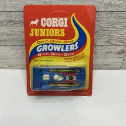 Vintage Corgi Juniors Growlers Blue ‘1975 E82 Can-Am Racer / Press and Push - Hear it GR - R Rowl • Die Cast Metal • Made in China The Card is Unpunis