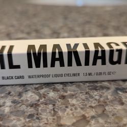 IL MAKIAGE Black Card Waterproof Liquid Eyeliner