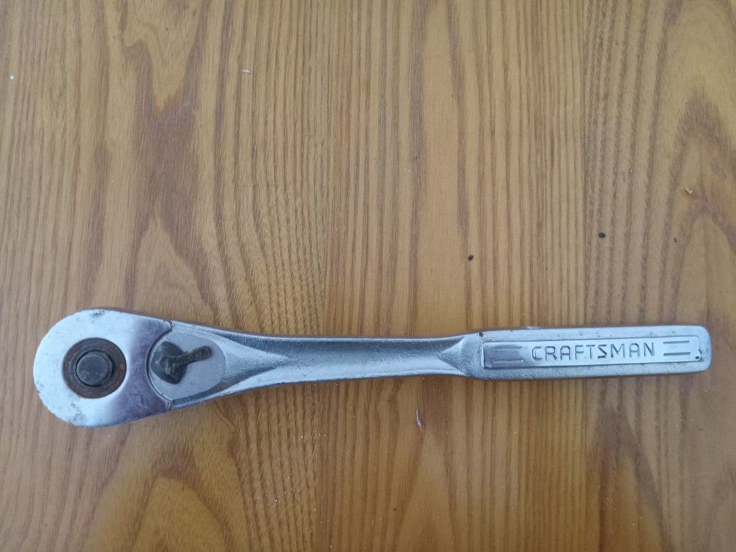 Craftsman 1/2 Inch Ratchet 10$ 