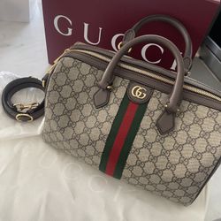 Gucci Handbag with Original Packaging 