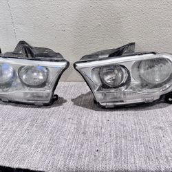 2011 to 2013 DODGE DURANGO HEADLIGHTS