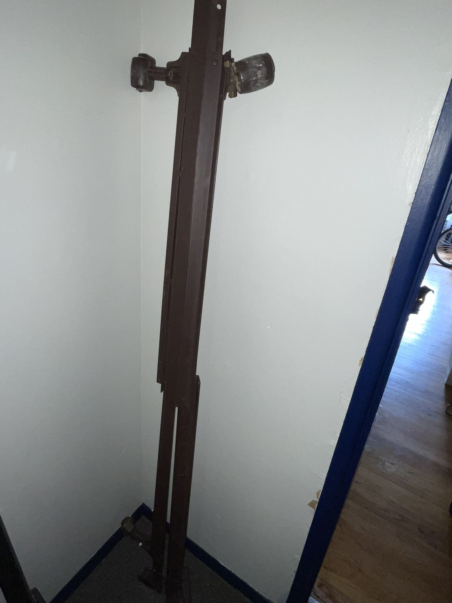 Full Bed Metal Casters