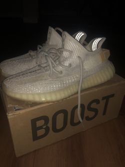 Yeezy Boost 350 V2 Light
