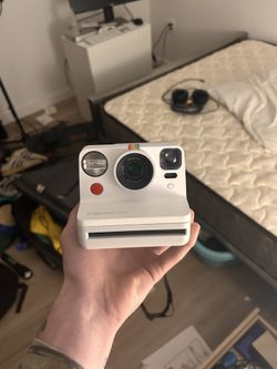 Polaroid Now Camera