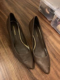 Banana Republic brown heels