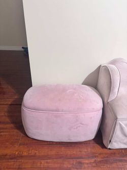 Pink couches