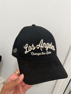 Cash only hat Los Angeles change the rules