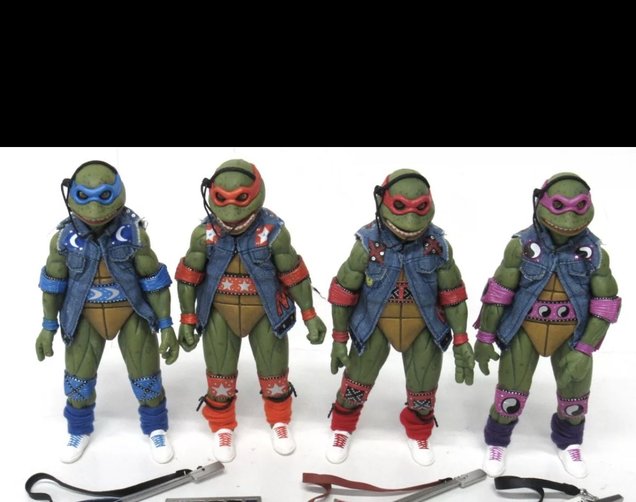 SDCC 2020 Neca Teenage Mutant Ninja Turtles Musical Mutagen Tour Figures and T-Shirt Set Size M