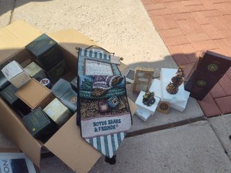 Boyd's Bears And Friends