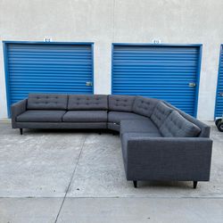 Large black mid-century sectional 🛻 delivery available🛻