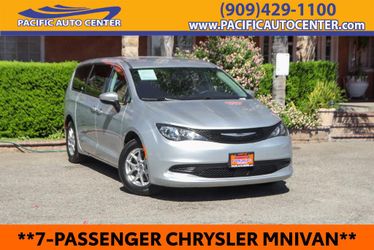 2023 Chrysler Voyager