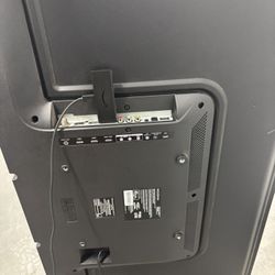 Insignia 4K UHD Smart TV – Great Condition