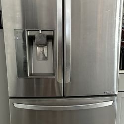 LG Refrigerator Needs Repair 