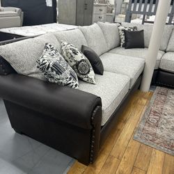 Elegant Modern Design Sectionals Available NOW!!! No Credit Required 