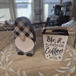 Farmhouse House Nome And Coffee 