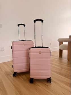 Travelpro luggage Set