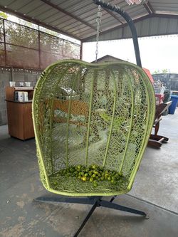 Patio Green Wicker Hanging Egg Chair with Stand