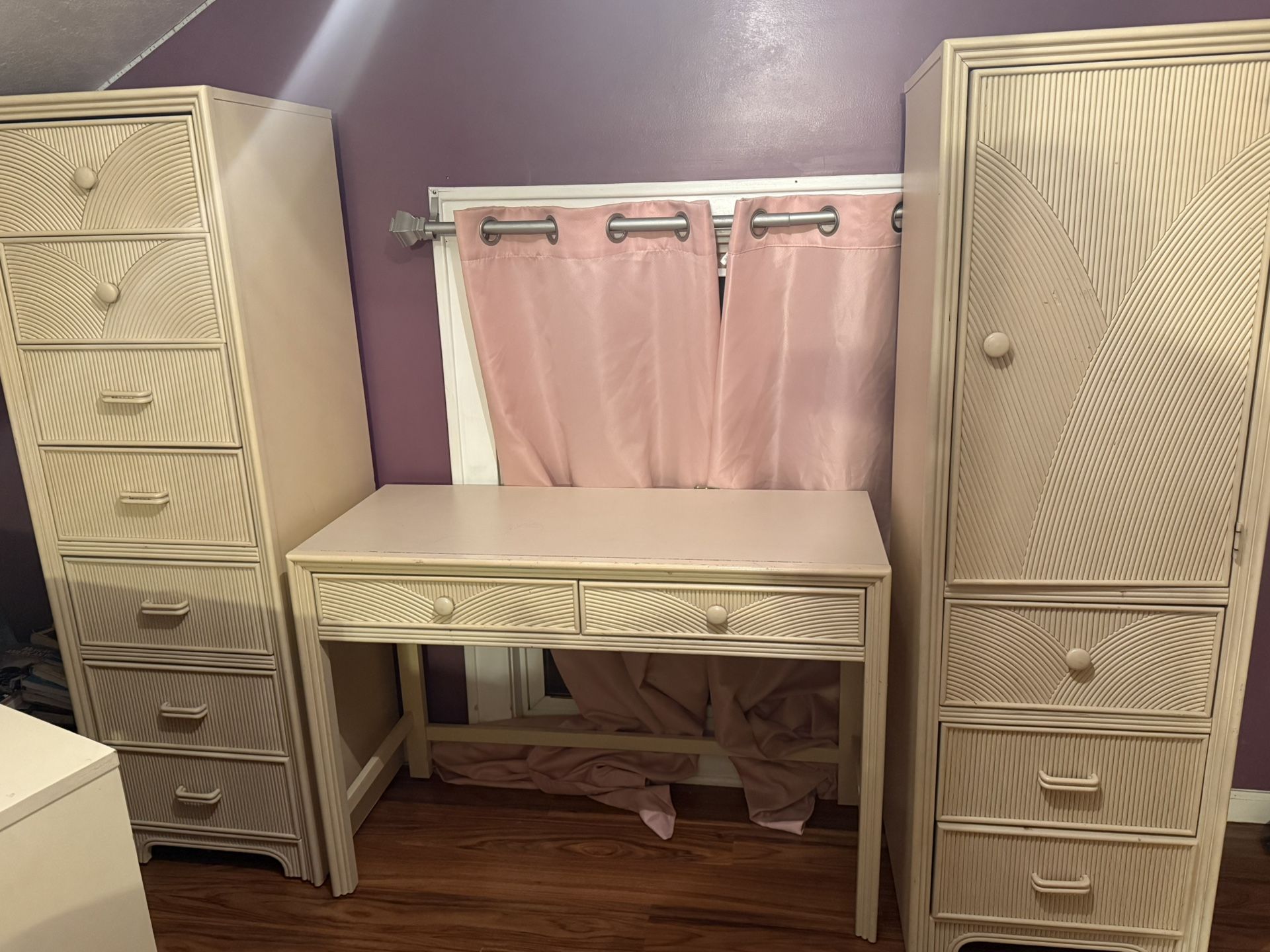 Desk & Drawers