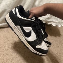 Nike panda dunks