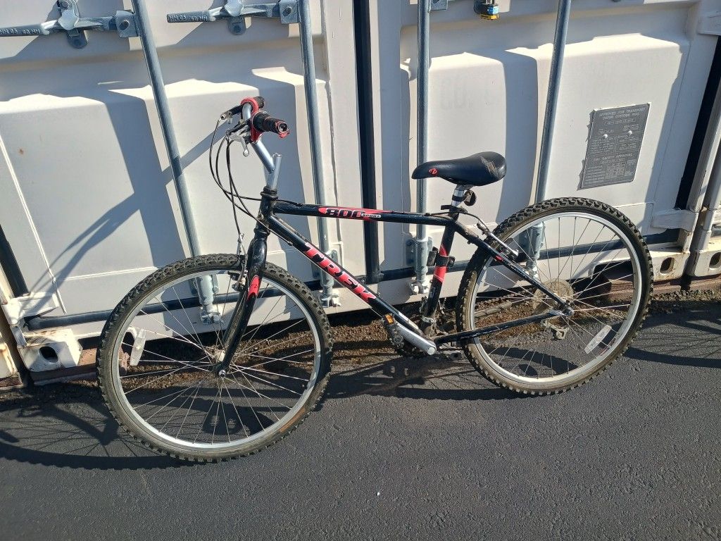 Trek 800 Mountain Bike