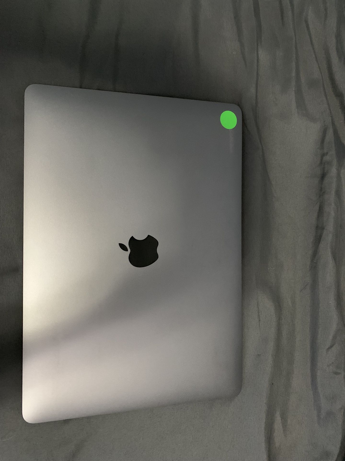 Apple Macbook