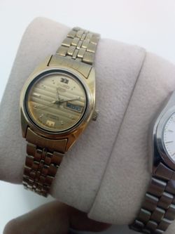 #160$ cash both Seiko 25 mm automatic