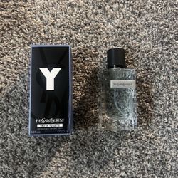 Yves Saint Laurent Y Eau de Toilette - Black and Clear Design