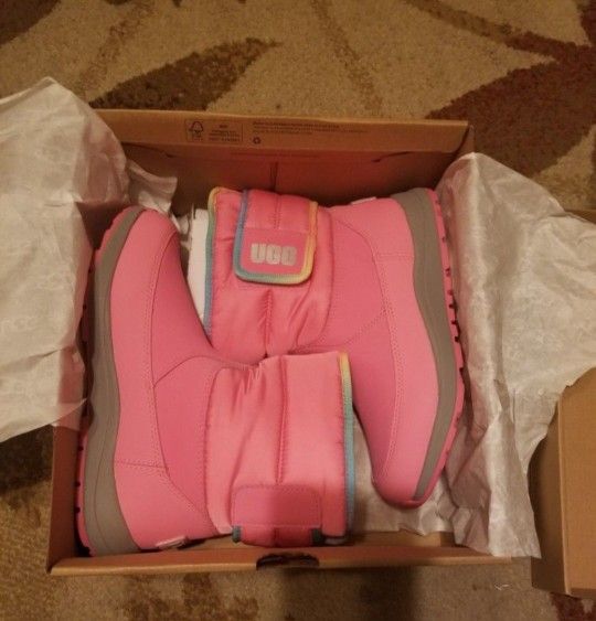 Brand New Girl's UGG Waterproof Boots Pink Size 3