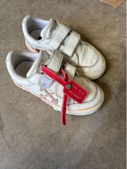 Used OFF WHITE girls leather sneakers sz 10.5( EU29)