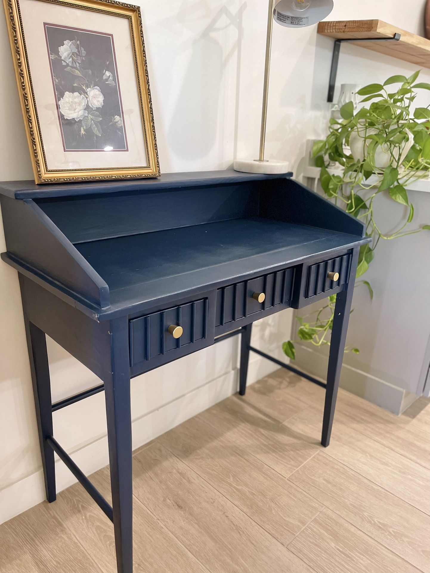 Desk Or Vanity