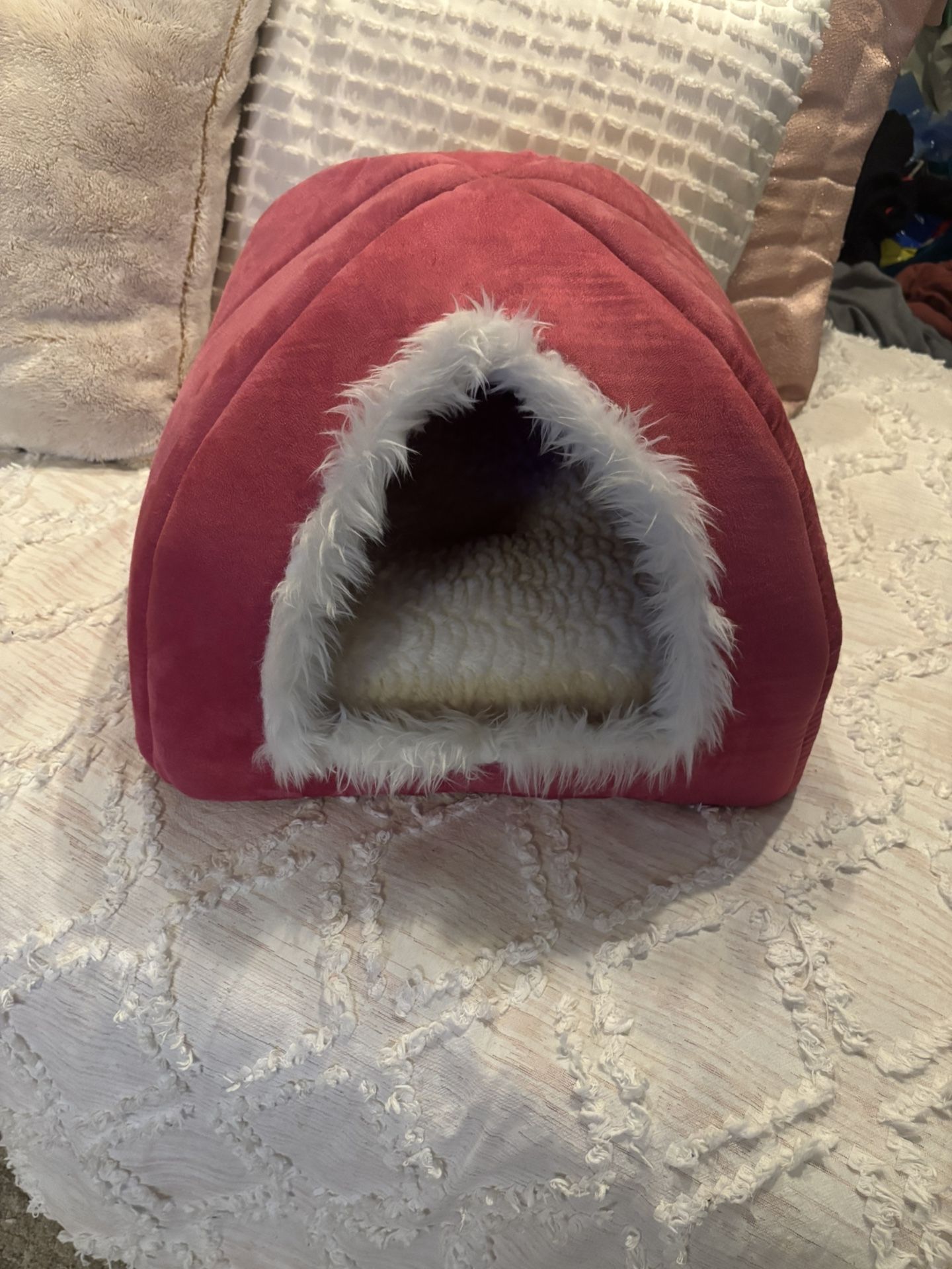 Pink Cat Bed Like New