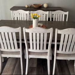 Dinning Table