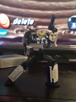 Transformers Legacy United RID 2015 Universe Strongarm
