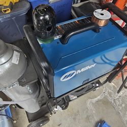 Miller 220 Welder  * Brand New*
