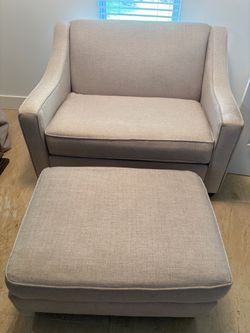 Upholstered Chair with pullout bed and Ottoman Seti