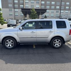 2010 Honda Pilot Touring W/ Navi 107k Miles