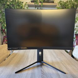 Like New - 🎮 MSI Optix MAG272CR 27” Curved Gaming Monitor 🖥️🔥