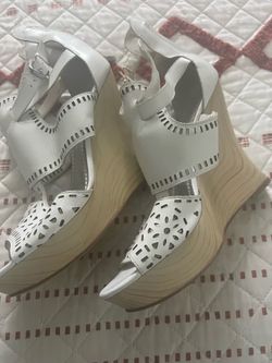 Get these Guess leather shoes 35&