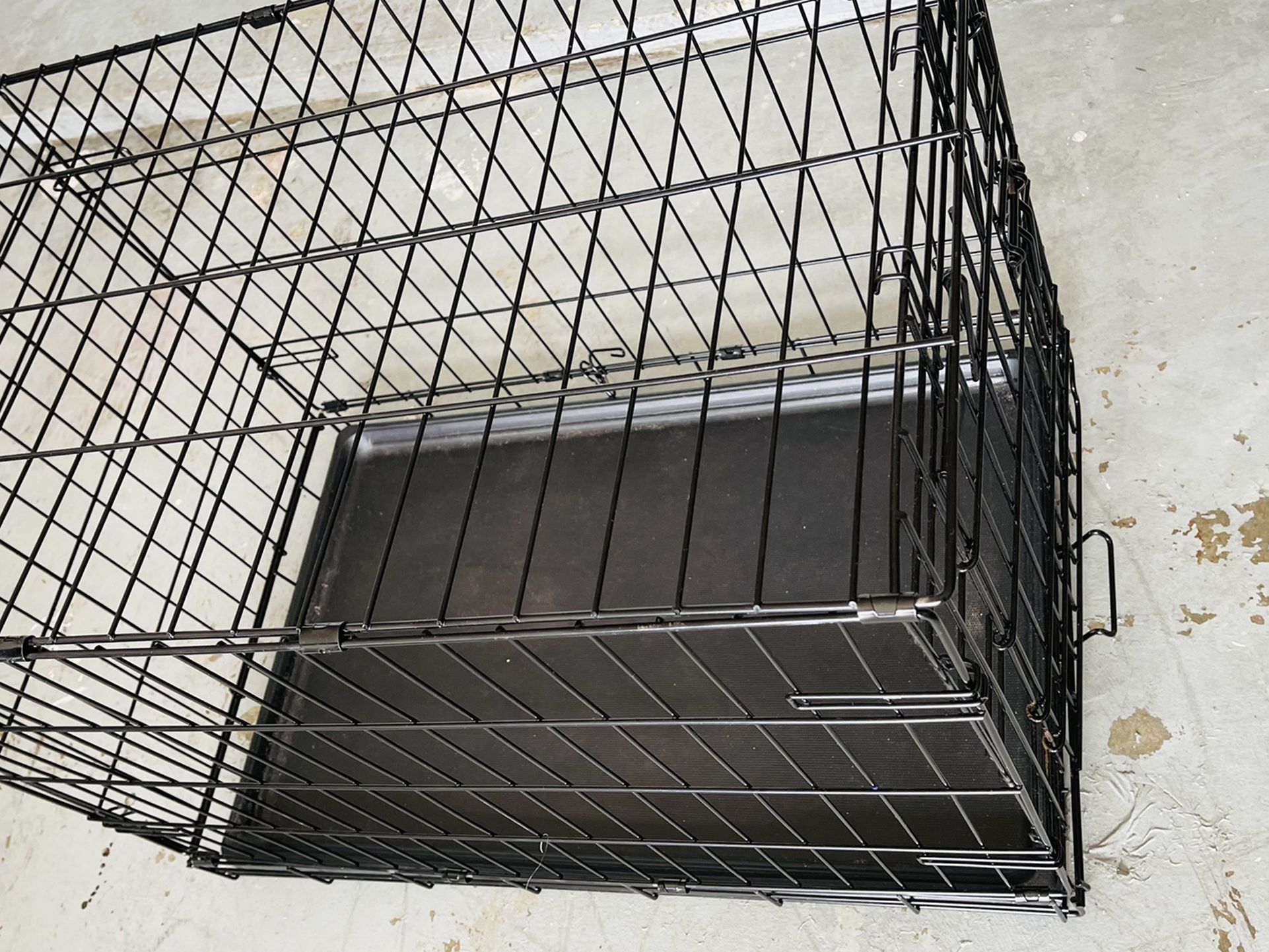 Dog Crate (medium)