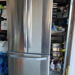 Lg 3 Door Refrigerator Fridge In Good Condition For Sale 