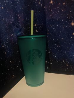 Grande Starbucks Cup