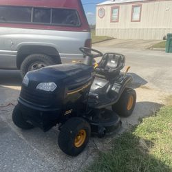 Poulan Pro Riding Lawn Mower 