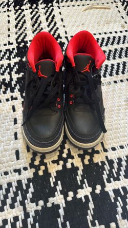 Jordan 3 Retro Crimson
