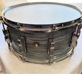 Ludwig Classic Maple 6.5x14 Snare Drum
